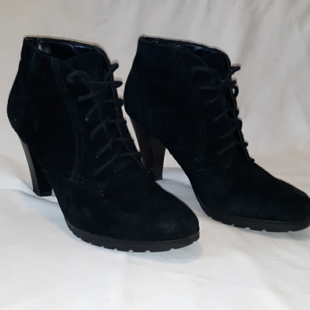 White Mountain black suede booties